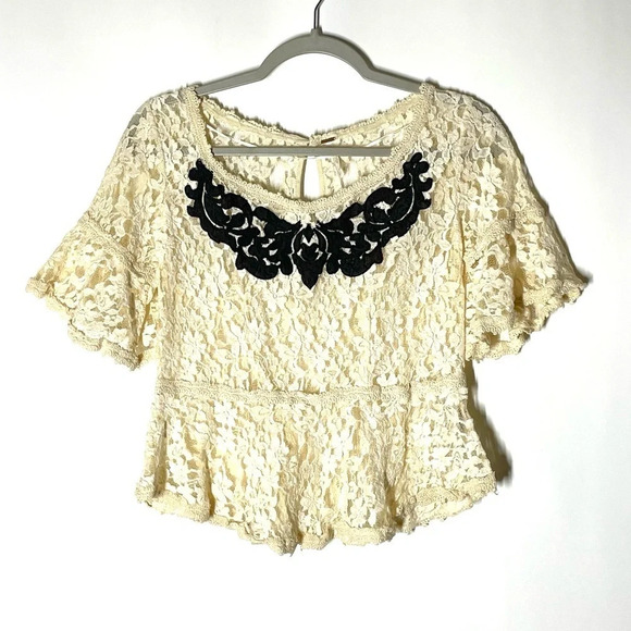 Free People Cream Lace Embroidered Sheer Peplum Top Size Small - Picture 3 of 11